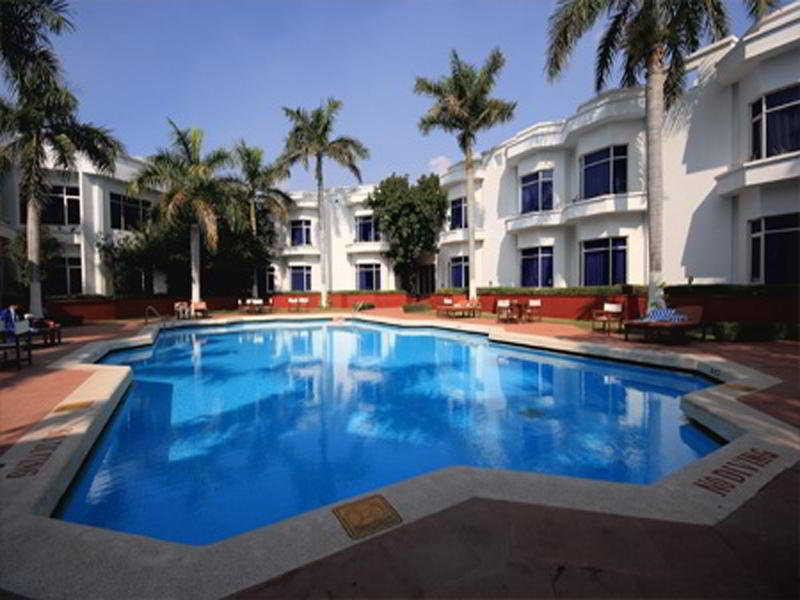 Hotel Ramada Khajurāho Exterior foto